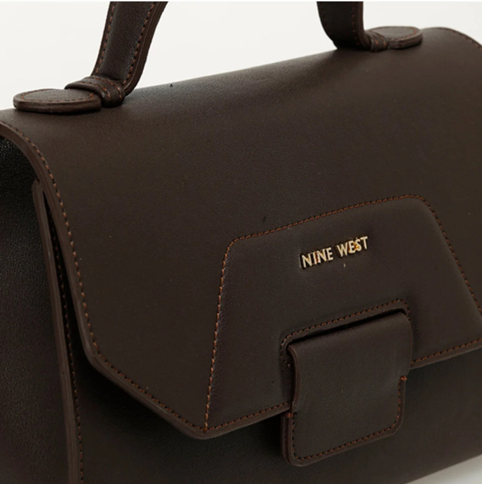 إطلالات ناين ويست